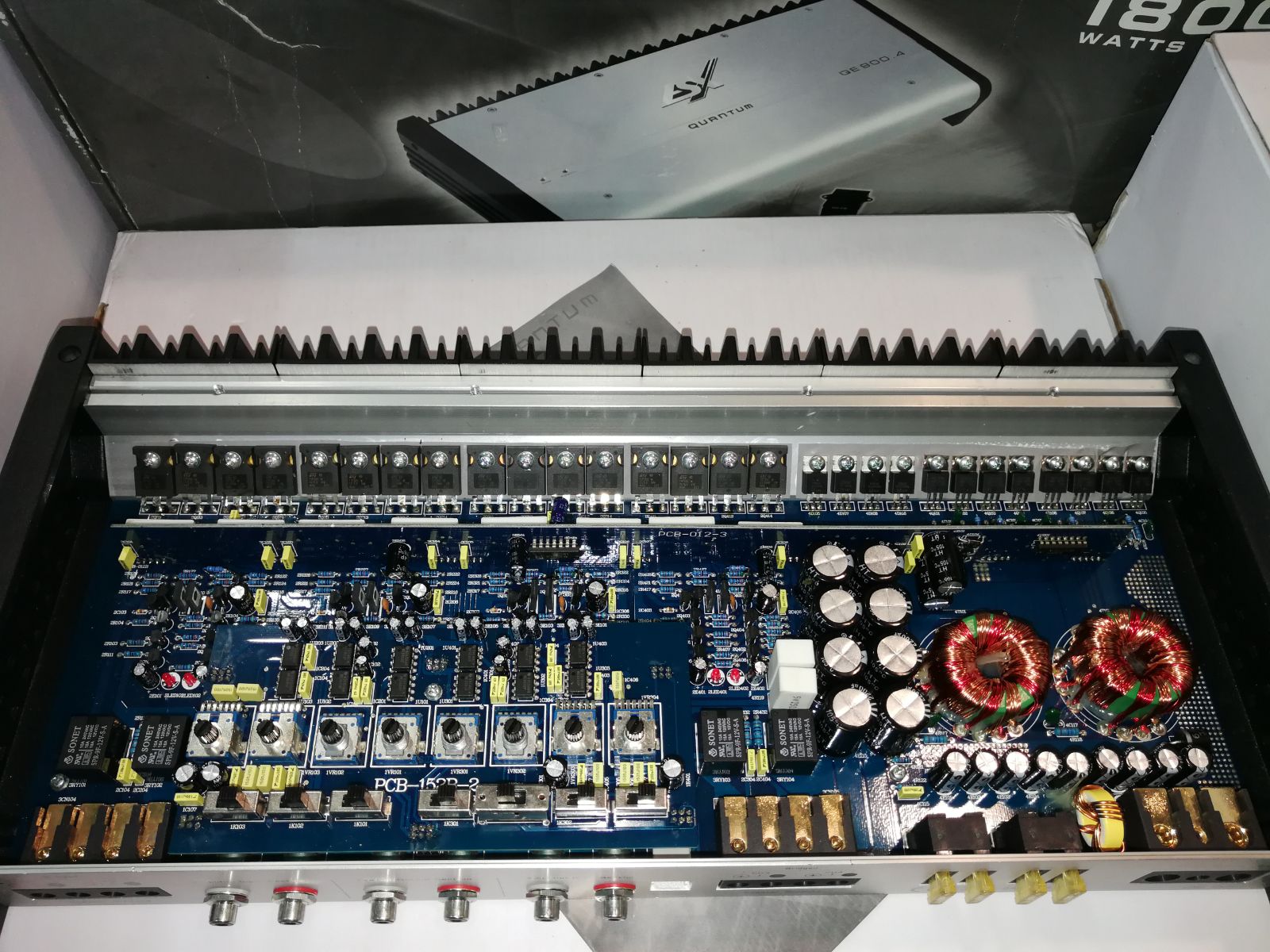 ESX quentum qe 900.4 -